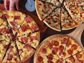 【達美樂最新菜單】2026大小披薩/火山披薩/副食拼盤價格一次看!