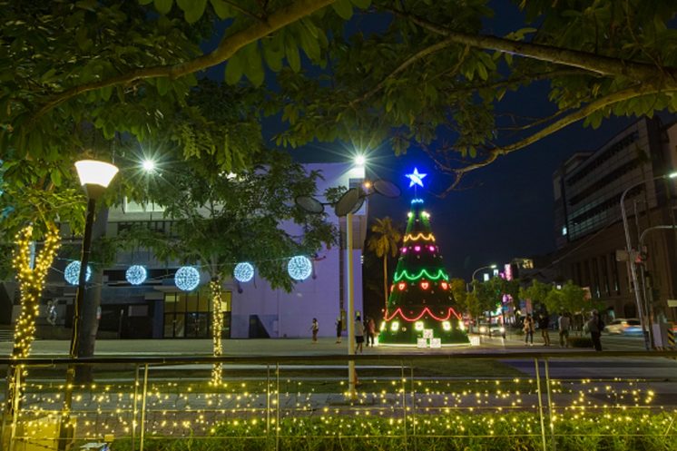 新營文化中心聖誕樹