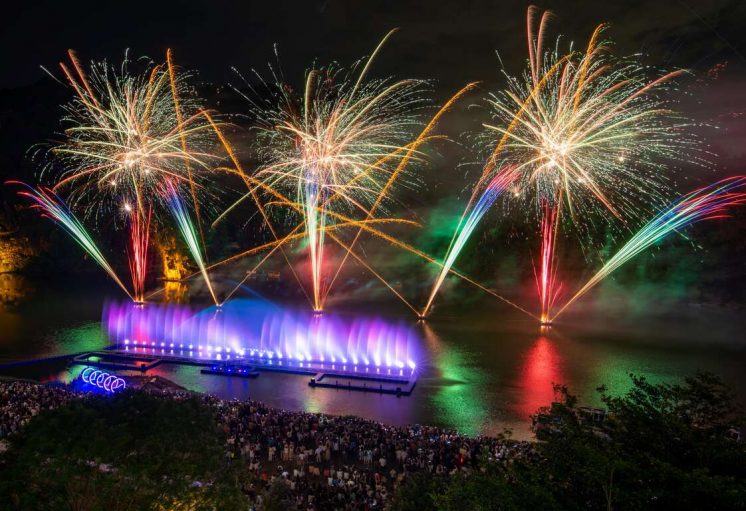 碧潭水舞閉幕煙火