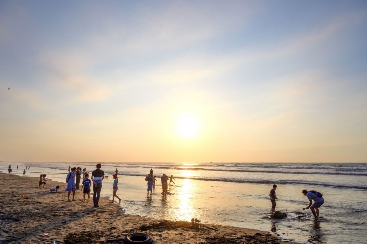 新月沙灣夕陽
