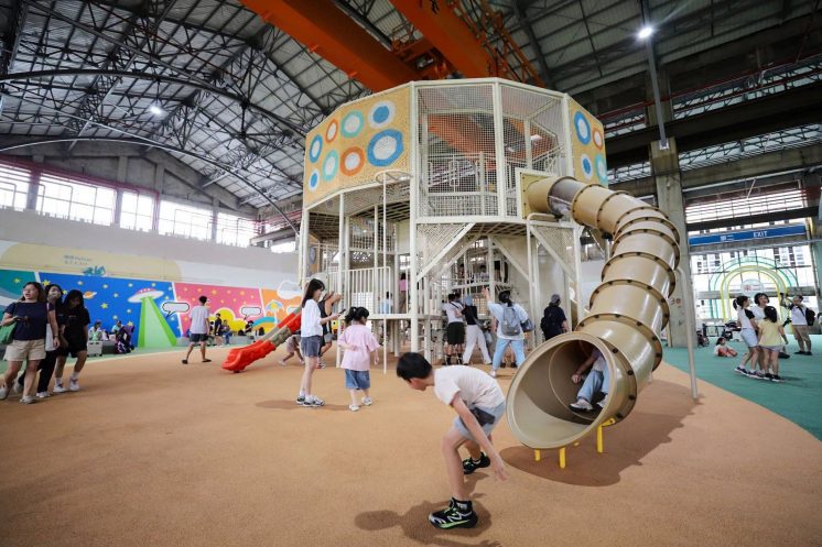 高雄親子遊樂園區