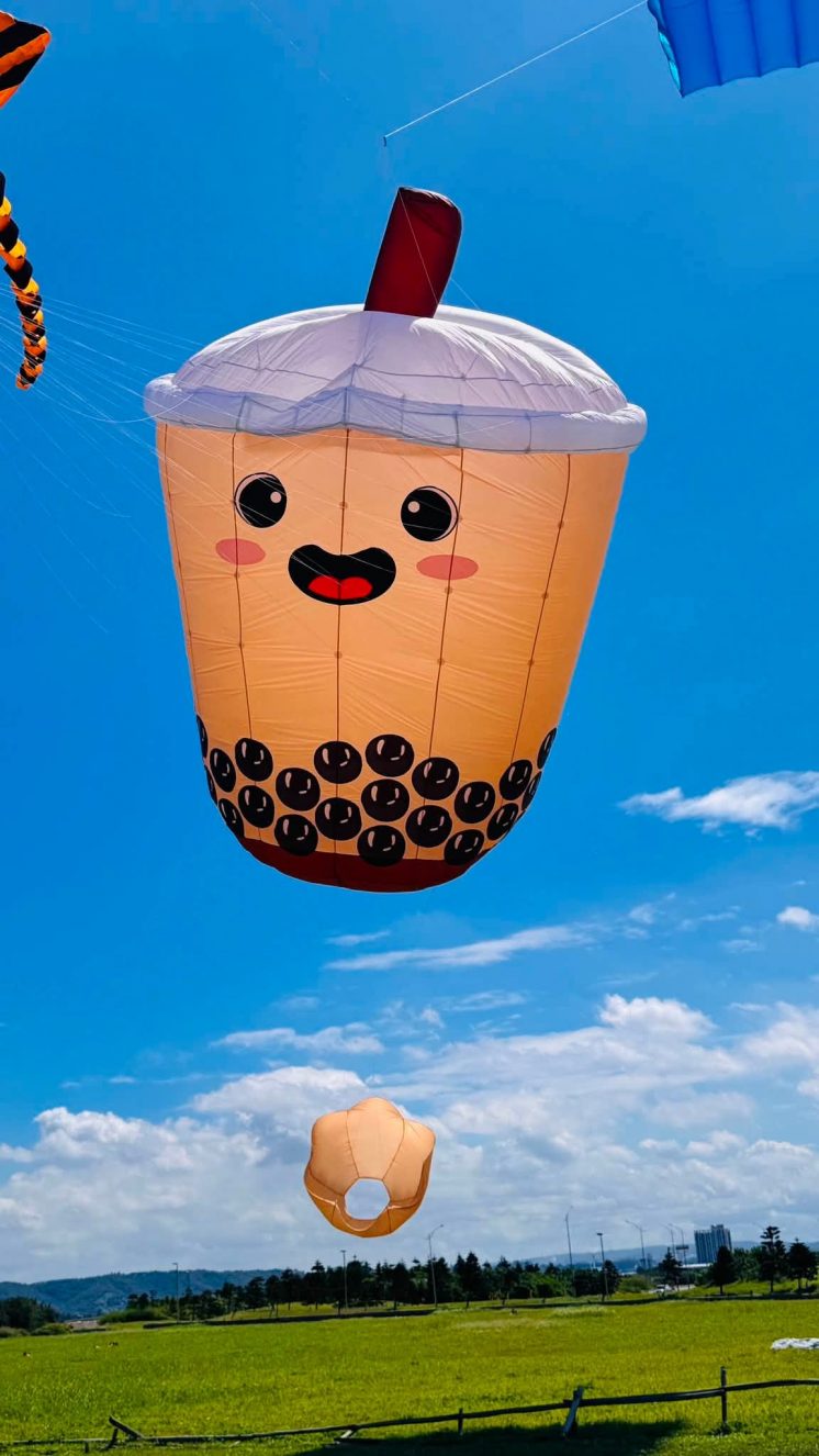 新竹市國際風箏節_珍奶風箏