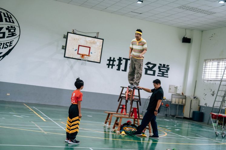 香蕉哥哥X飛沙國小表演龍鳳獅陣
